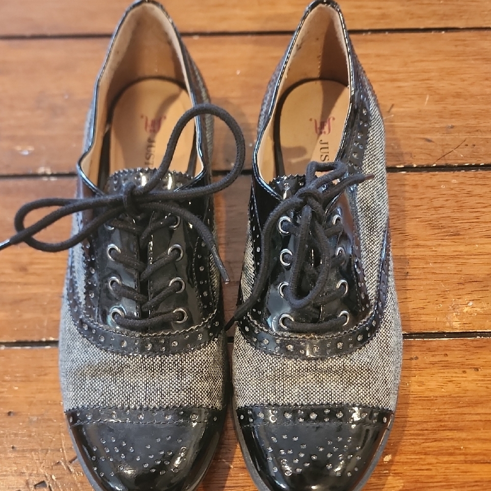 JustFab Black and Gray Flats for Effortless Style